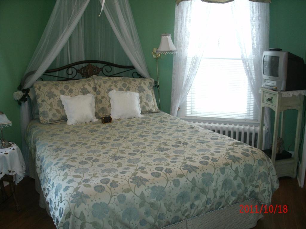 Ici Et Maintenant Bed & Breakfast Magog Room photo