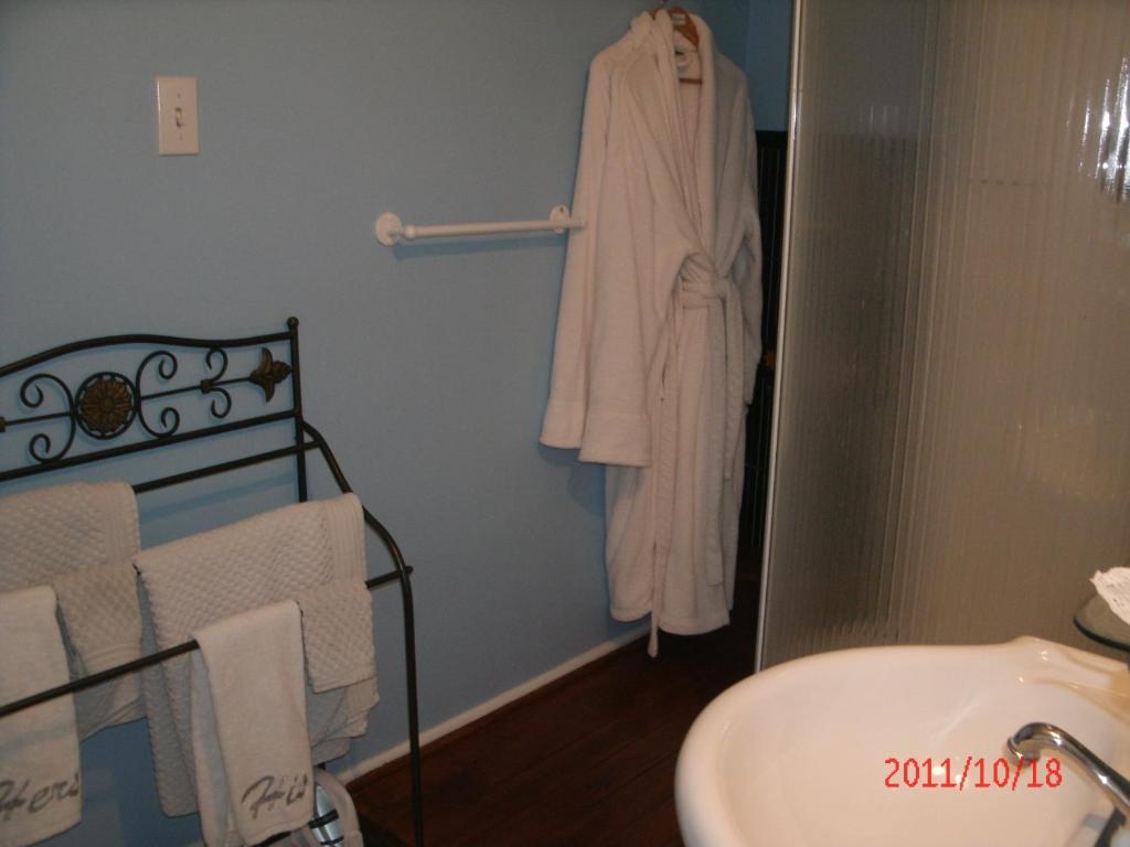 Ici Et Maintenant Bed & Breakfast Magog Room photo